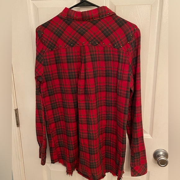 Women’s Hummingbird Plaid Button Up Shirt - Picture 2 of 2